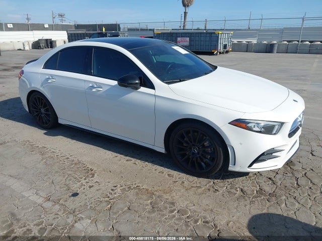 45818175 :رقم المزاد ، W1K3G5BB8MJ275643 vin ، 2021 Mercedes-benz Amg A 35 4matic مزاد بيع