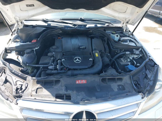 Aukcja sprzedaży 2013 Mercedes-benz C 250 Sport, vin: WDDGF4HB7DR255777, numer aukcji: 45818213