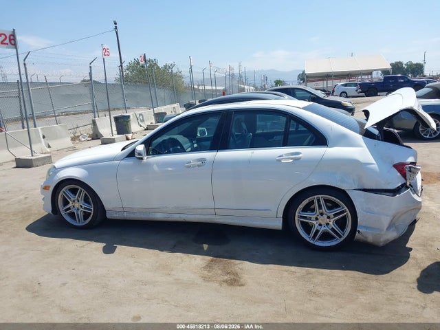 Aukcja sprzedaży 2013 Mercedes-benz C 250 Sport, vin: WDDGF4HB7DR255777, numer aukcji: 45818213