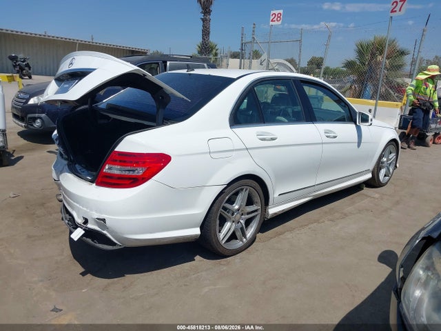 Aukcja sprzedaży 2013 Mercedes-benz C 250 Sport, vin: WDDGF4HB7DR255777, numer aukcji: 45818213