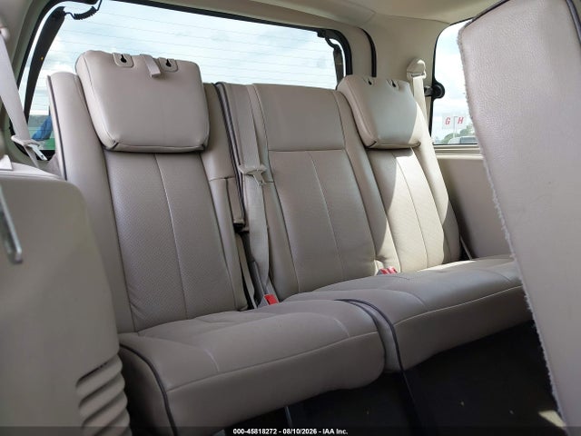 Продажа на аукционе авто 2011 Ford Expedition Xlt, vin: 1FMJU1H56BEF53607, номер лота: 45818272