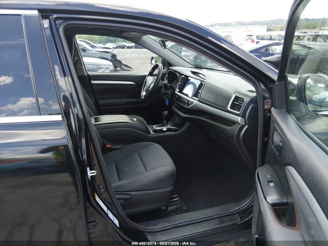 5TDBZRFH2HS471690 Toyota Highlander Le