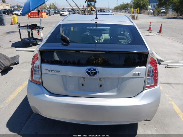 Toyota Prius Two 2015 JTDKN3DU0F0446165 Image 16