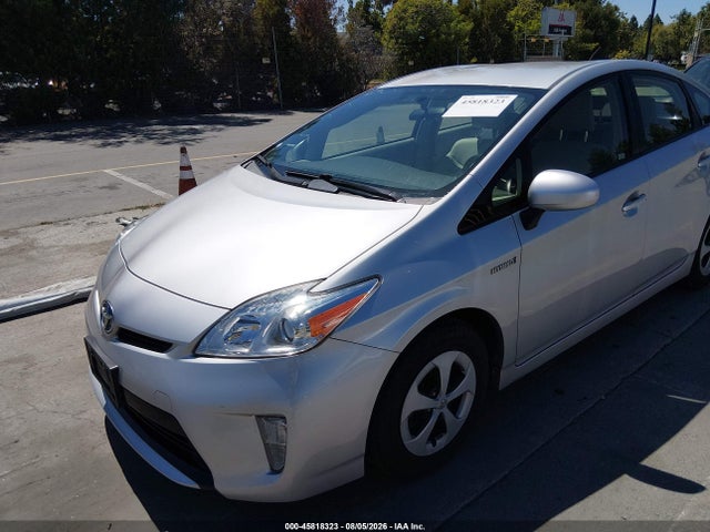 Toyota Prius Two 2015 JTDKN3DU0F0446165 Image 6