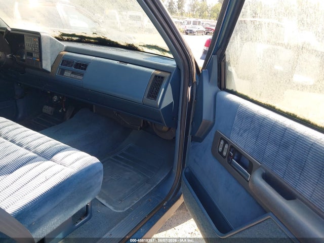 Продажа на аукционе авто 1991 Chevrolet Gmt-400 C1500, vin: 1GCDC14K6MZ168964, номер лота: 45818357