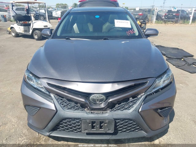 4T1B11HK2JU571366 Toyota CAMRY SE