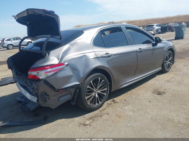 4T1B11HK2JU571366 Toyota CAMRY SE