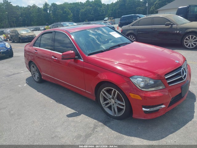Продаж на аукціоні авто 2012 Mercedes-benz C 300 Sport 4matic, vin: WDDGF8BBXCR238020, номер лоту: 45818404