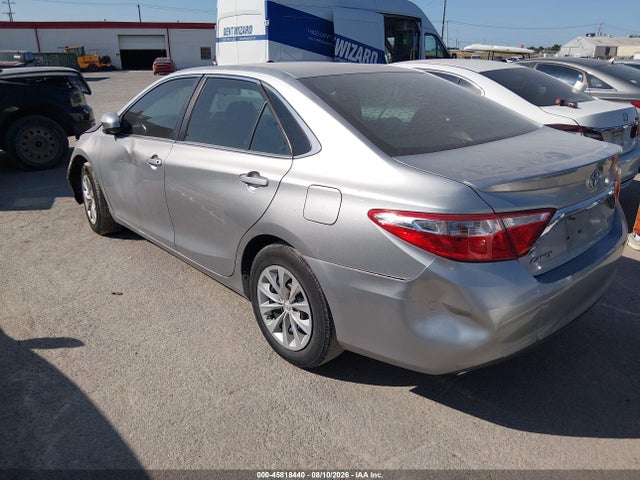 4T1BF1FK6HU369564 Toyota CAMRY LE