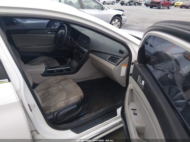 Продаж на аукціоні авто 2016 Hyundai Sonata Hybrid Se, vin: KMHE24L17GA027031, номер лоту: 45818520