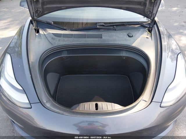 Tesla Model 3 Long Range/performance 2018 5YJ3E1EB3JF132302 Image 10