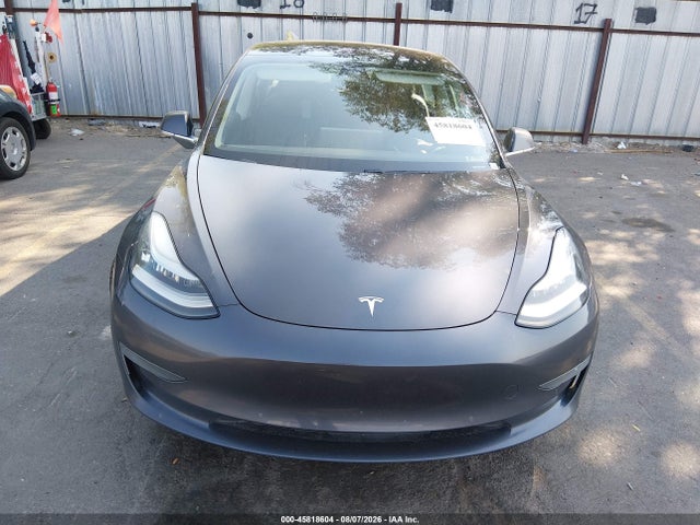 Tesla Model 3 Long Range/performance 2018 5YJ3E1EB3JF132302 Image 12