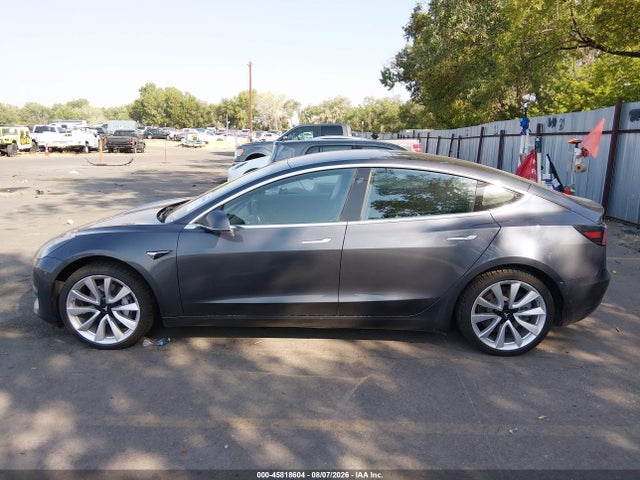 Tesla Model 3 Long Range/performance 2018 5YJ3E1EB3JF132302 Image 14