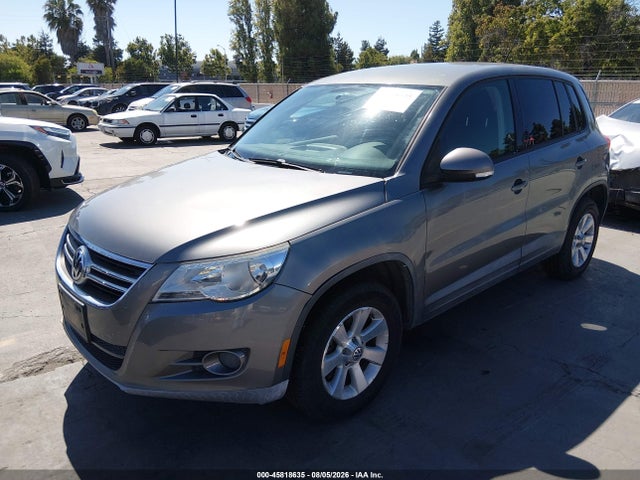 Продажа на аукционе авто 2010 Volkswagen Tiguan S/se/sel/wolfsburg Edition, vin: WVGAV7AX8AW533864, номер лота: 45818635