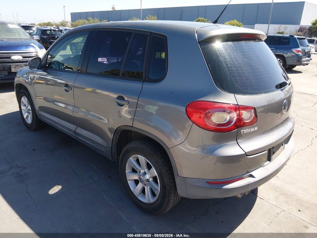 Продажа на аукционе авто 2010 Volkswagen Tiguan S/se/sel/wolfsburg Edition, vin: WVGAV7AX8AW533864, номер лота: 45818635