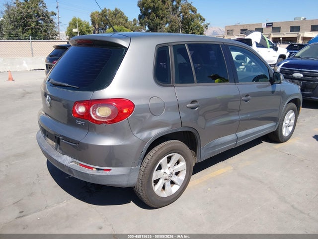 Продажа на аукционе авто 2010 Volkswagen Tiguan S/se/sel/wolfsburg Edition, vin: WVGAV7AX8AW533864, номер лота: 45818635