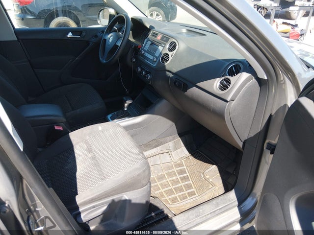 Продажа на аукционе авто 2010 Volkswagen Tiguan S/se/sel/wolfsburg Edition, vin: WVGAV7AX8AW533864, номер лота: 45818635