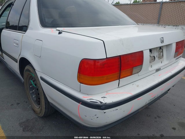 1992 Honda Accord Lx/ex მანქანა იყიდება აუქციონზე, vin: JHMCB7652NC035095, აუქციონის ნომერი: 45818644