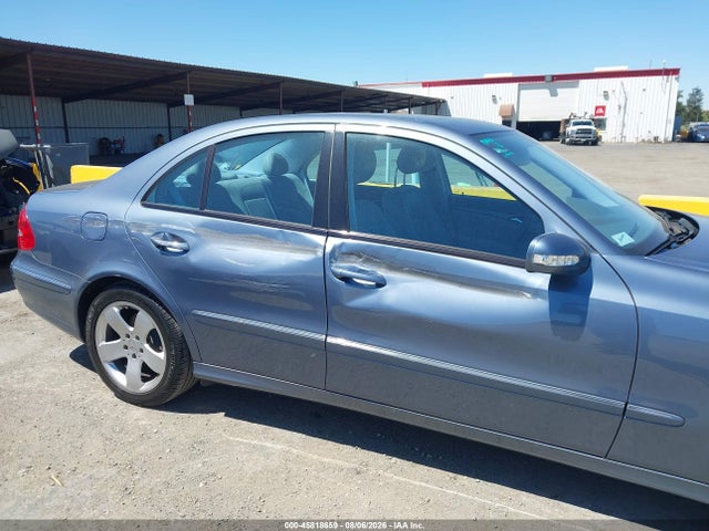 Продажа на аукционе авто 2006 Mercedes-benz E 350, vin: WDBUF56J26A801804, номер лота: 45818659