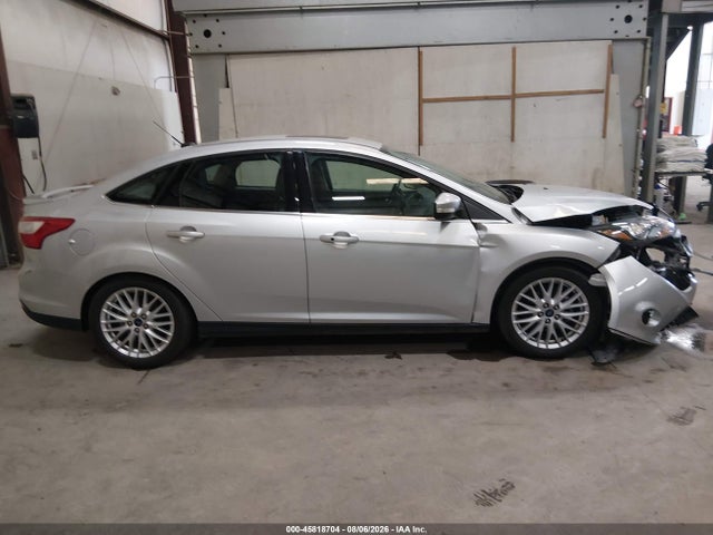 Ford Focus Titanium 2014 1FADP3J27EL247350 Image 14