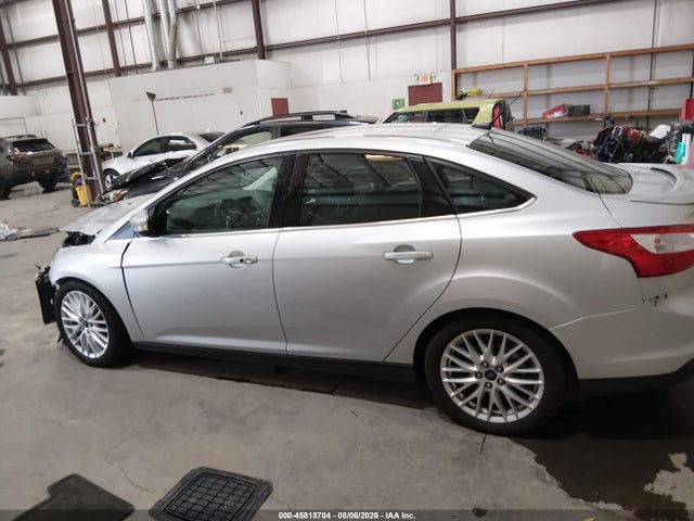 Ford Focus Titanium 2014 1FADP3J27EL247350 Image 15