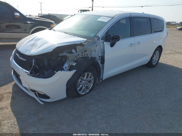 2026 Chrysler Pacifica Select მანქანა იყიდება აუქციონზე, vin: 2C4RC1BG9TR273639, აუქციონის ნომერი: 45818733