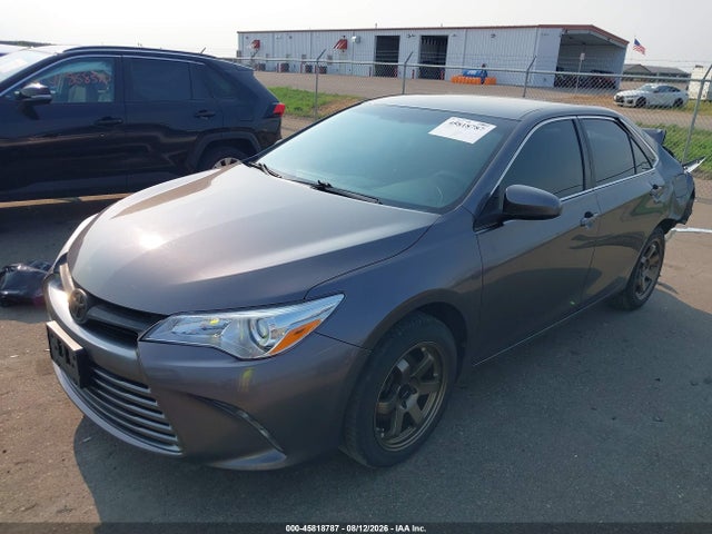 2016 Toyota Camry Le მანქანა იყიდება აუქციონზე, vin: 4T1BF1FK0GU139291, აუქციონის ნომერი: 45818787