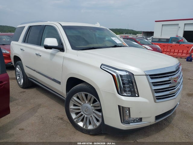 45818798 :رقم المزاد ، 1GYS4PKJ3FR697979 vin ، 2015 Cadillac Escalade Platinum مزاد بيع
