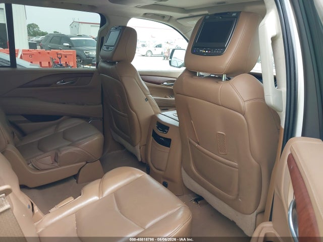 45818798 :رقم المزاد ، 1GYS4PKJ3FR697979 vin ، 2015 Cadillac Escalade Platinum مزاد بيع