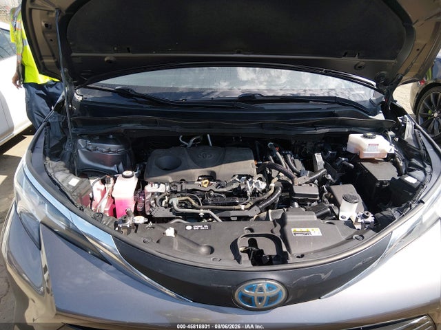 Toyota SIENNA XLE 2022 5TDJRKEC5NS101046 Image 10