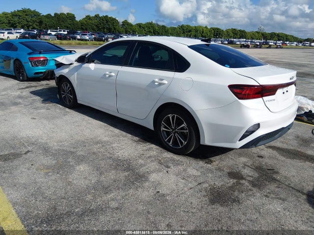 45818815 :رقم المزاد ، 3KPF24AD2RE827094 vin ، 2024 Kia Forte Lxs مزاد بيع