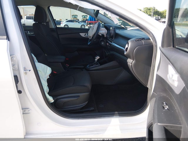 45818815 :رقم المزاد ، 3KPF24AD2RE827094 vin ، 2024 Kia Forte Lxs مزاد بيع