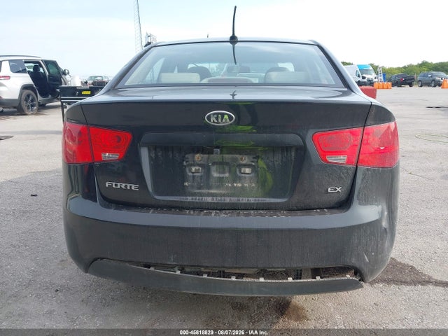 45818829 :رقم المزاد ، KNAFU4A28A5188113 vin ، 2010 Kia Forte Ex مزاد بيع
