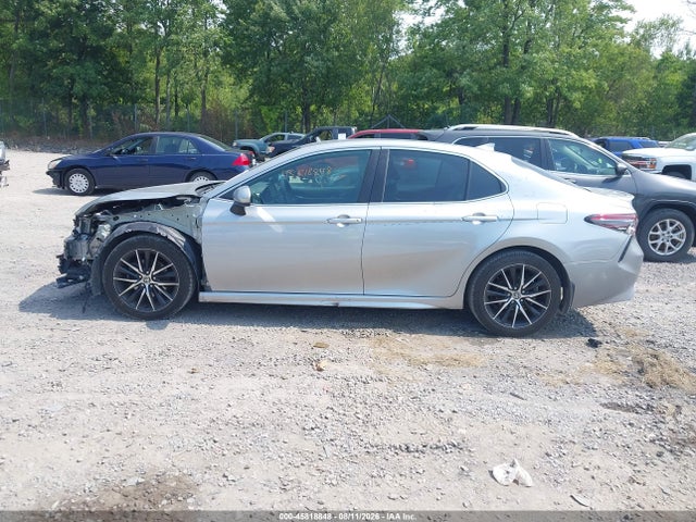 Продажа на аукционе авто 2021 Toyota Camry Se Awd, vin: 4T1G11BK2MU025895, номер лота: 45818848