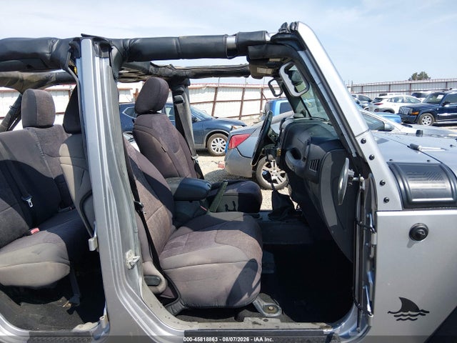 45818863 :رقم المزاد ، 1C4BJWDG5DL612425 vin ، 2013 Jeep Wrangler Unlimited Sport مزاد بيع