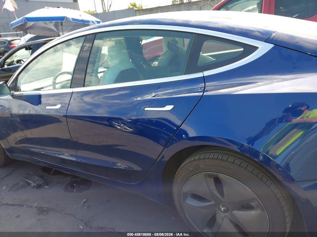 2019 Tesla Model 3 Long Range/performance მანქანა იყიდება აუქციონზე, vin: 5YJ3E1EBXKF450516, აუქციონის ნომერი: 45818888