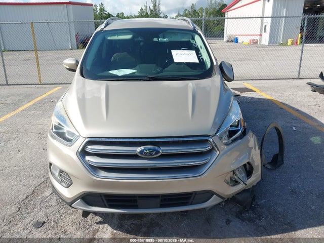 2017 Ford Escape Titanium მანქანა იყიდება აუქციონზე, vin: 1FMCU0JD5HUF02747, აუქციონის ნომერი: 45818895