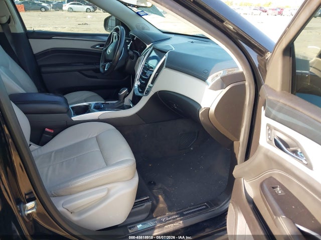 45818910 :رقم المزاد ، 3GYFNAE3XFS580325 vin ، 2015 Cadillac Srx Standard مزاد بيع