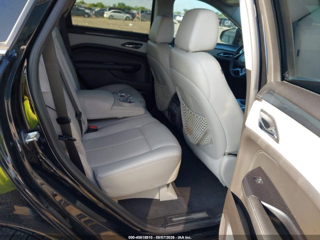 45818910 :رقم المزاد ، 3GYFNAE3XFS580325 vin ، 2015 Cadillac Srx Standard مزاد بيع