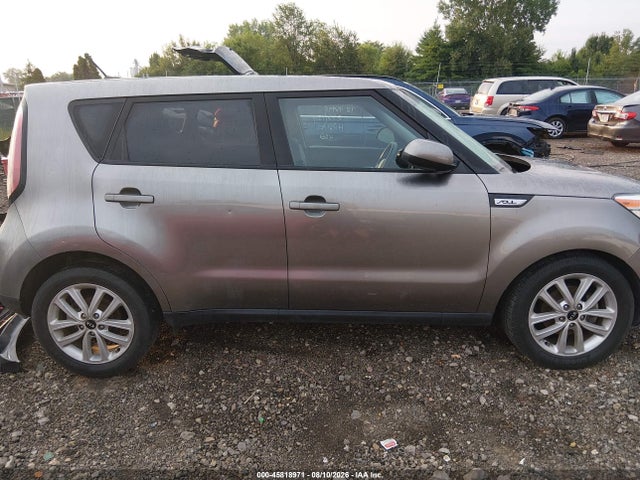Продаж на аукціоні авто 2018 Kia Soul +, vin: KNDJP3A53J7611807, номер лоту: 45818971