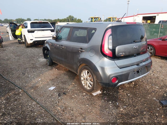 Продаж на аукціоні авто 2018 Kia Soul +, vin: KNDJP3A53J7611807, номер лоту: 45818971