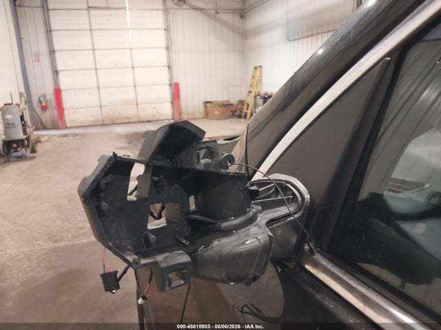 Продаж на аукціоні авто 2023 Chevrolet Traverse Awd Lt Cloth, vin: 1GNEVGKW8PJ100232, номер лоту: 45818983