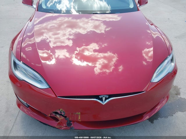 45818999 :رقم المزاد ، 5YJSA1E11HF195892 vin ، 2017 Tesla Model S 60/75 مزاد بيع