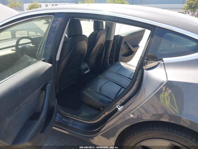 Продаж на аукціоні авто 2018 Tesla Model 3 Long Range/mid Range, vin: 5YJ3E1EA1JF006950, номер лоту: 45819013
