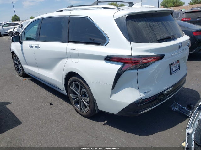 5TDERKEC2SS289408 Toyota Sienna Platinum