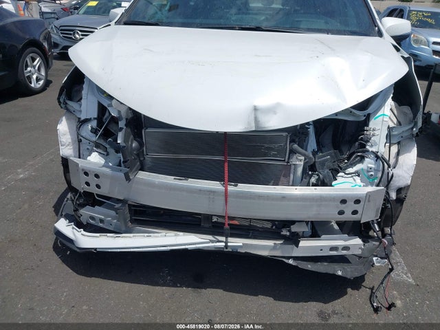 5TDERKEC2SS289408 Toyota Sienna Platinum