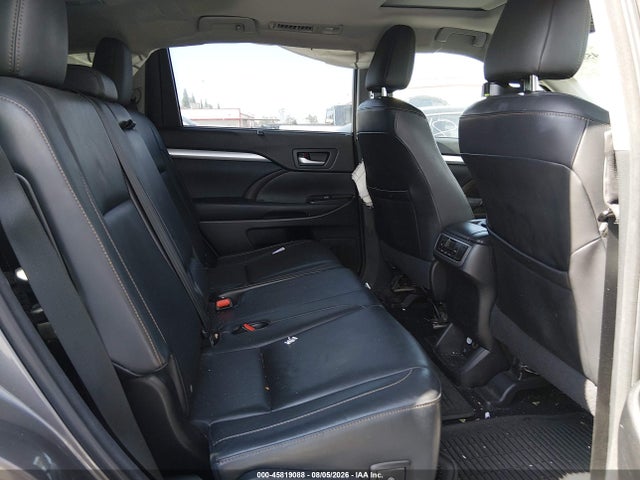 Toyota Highlander Xle V6 2015 5TDJKRFH9FS163719 Image 8
