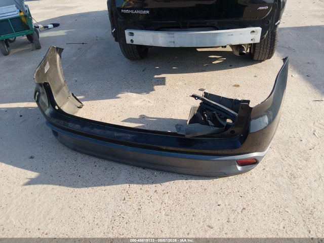 45819133 :رقم المزاد ، 5TDBZRFH1HS409021 vin ، 2017 Toyota Highlander Le مزاد بيع