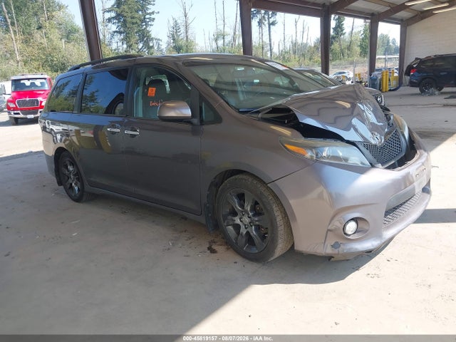 Toyota Sienna Se 8 Passenger 2015 5TDXK3DC8FS635665 головне зображення