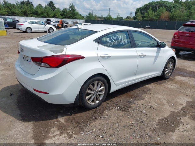 Продажа на аукционе авто 2015 Hyundai Elantra Se, vin: 5NPDH4AE7FH576739, номер лота: 45819166